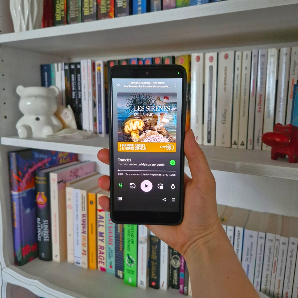 &laquo;&nbsp;Les Sirènes&nbsp;&raquo;, Emilia&nbsp;Hart